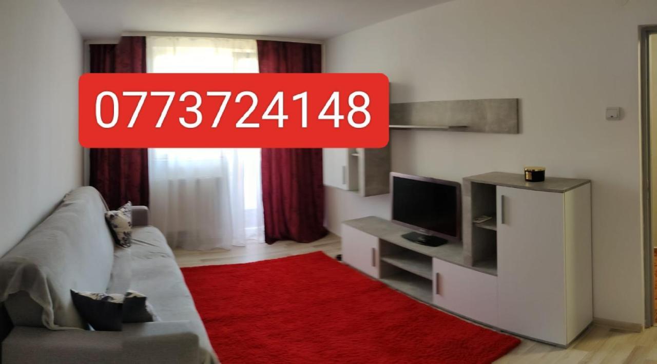 Appartamento Apartament Hd Hunedoara Esterno foto