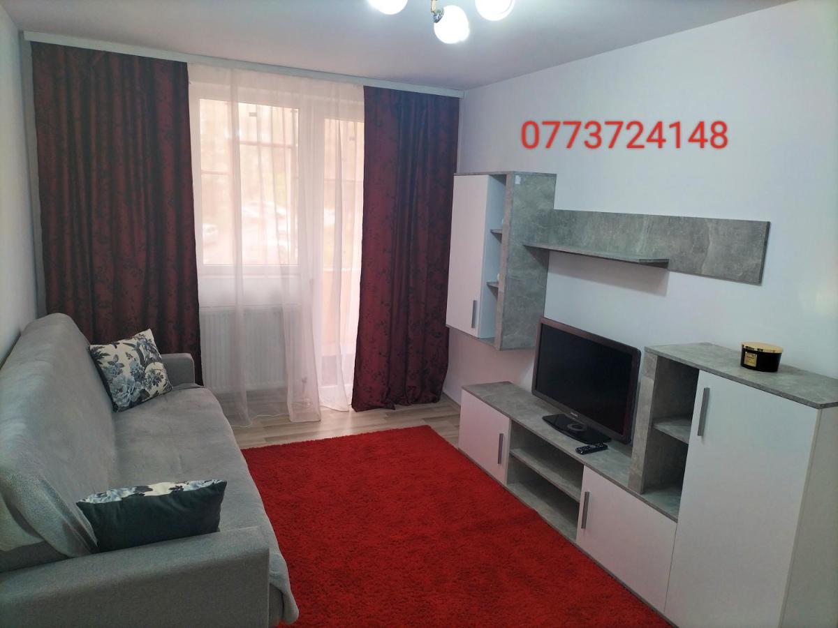 Appartamento Apartament Hd Hunedoara Esterno foto